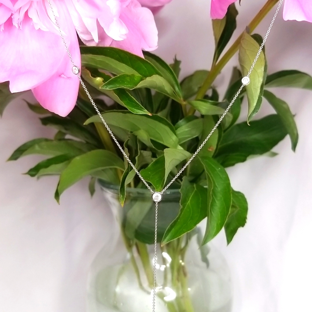Y DIMOND STATION LARIAT NECKLACE